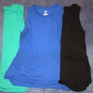 ✨ Bundle: workout shirts✨